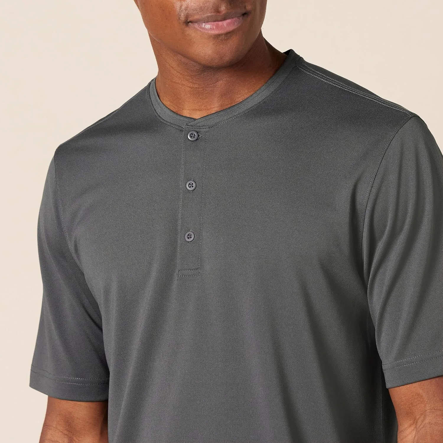 Amazon Essentials Henley Shirts for Men, Short Sleeve, Quick-Dry Jersey, Regular-Fit, 2-Pack