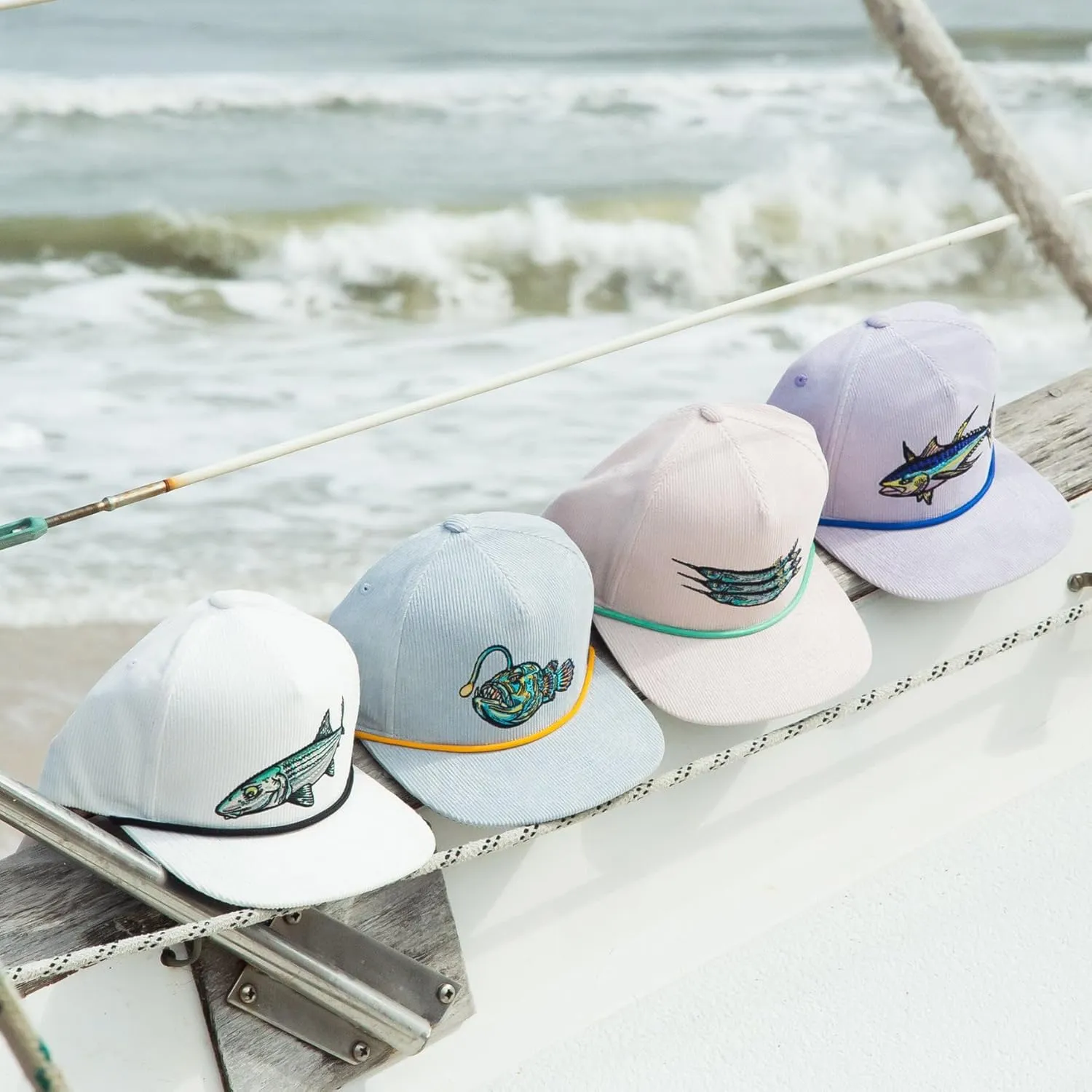 Bajío Flat Brim Fishing Hat – Marine Art Snapback Trucker Cap with Embroidered Ocean Design, Breathable and Coastal-Ready