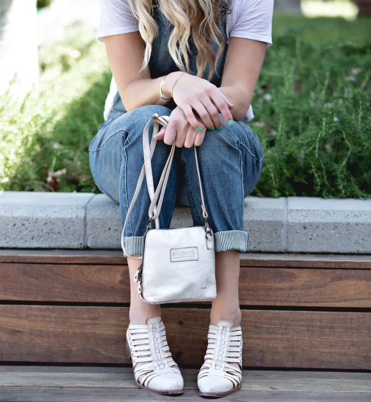 Bed:Stu Ventura Crossbody Bag