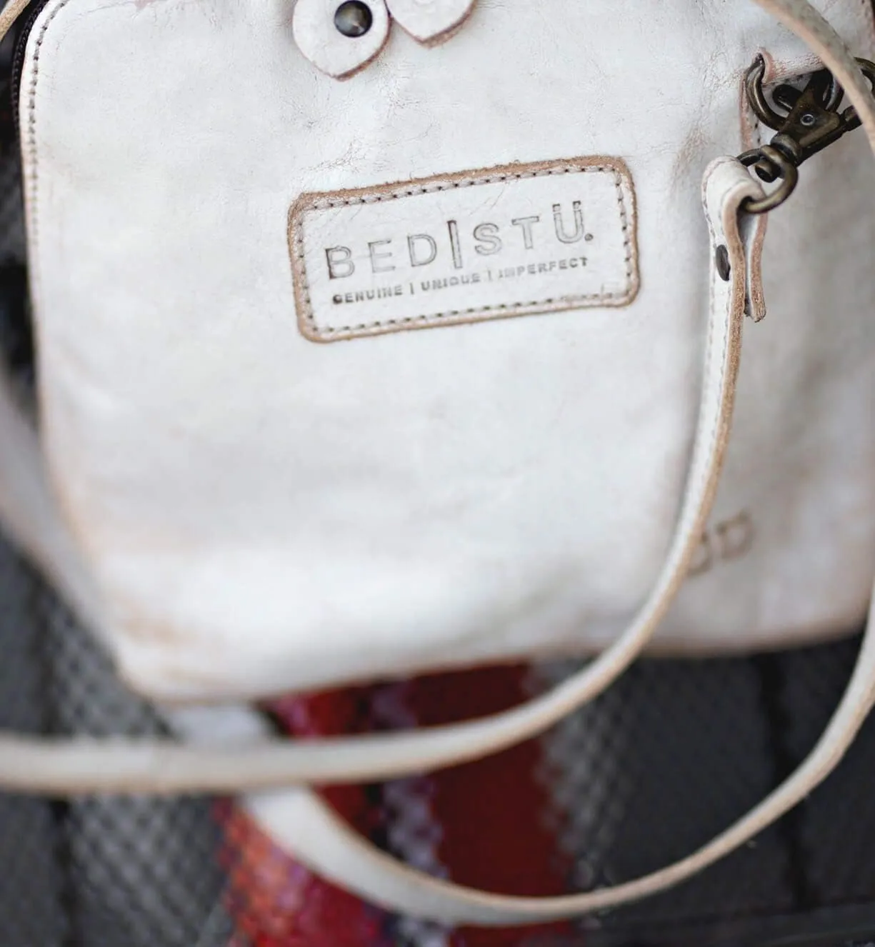 Bed:Stu Ventura Crossbody Bag