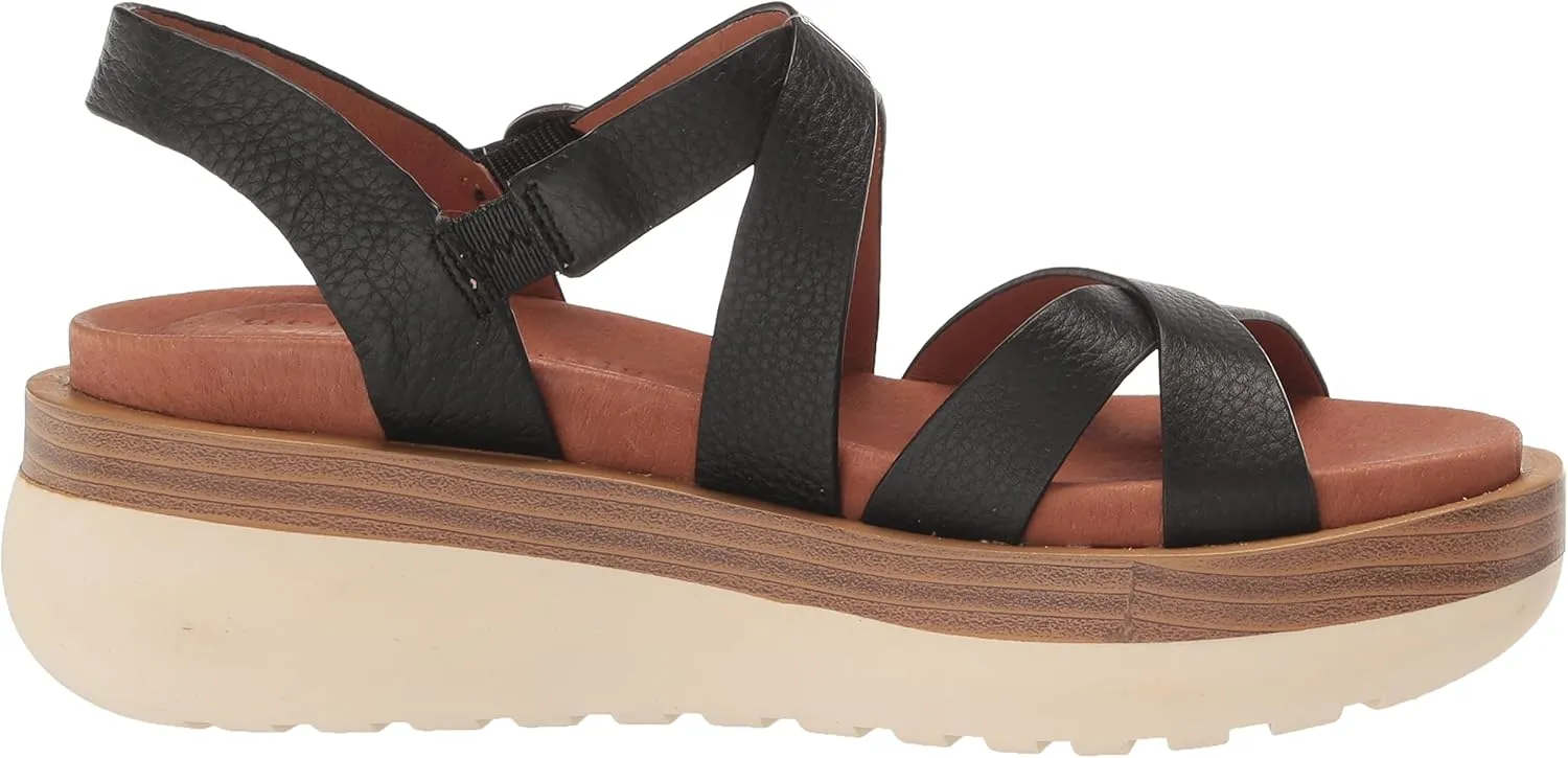 Gentle Souls by Kenneth Cole Women's Rebha Flat Sandal