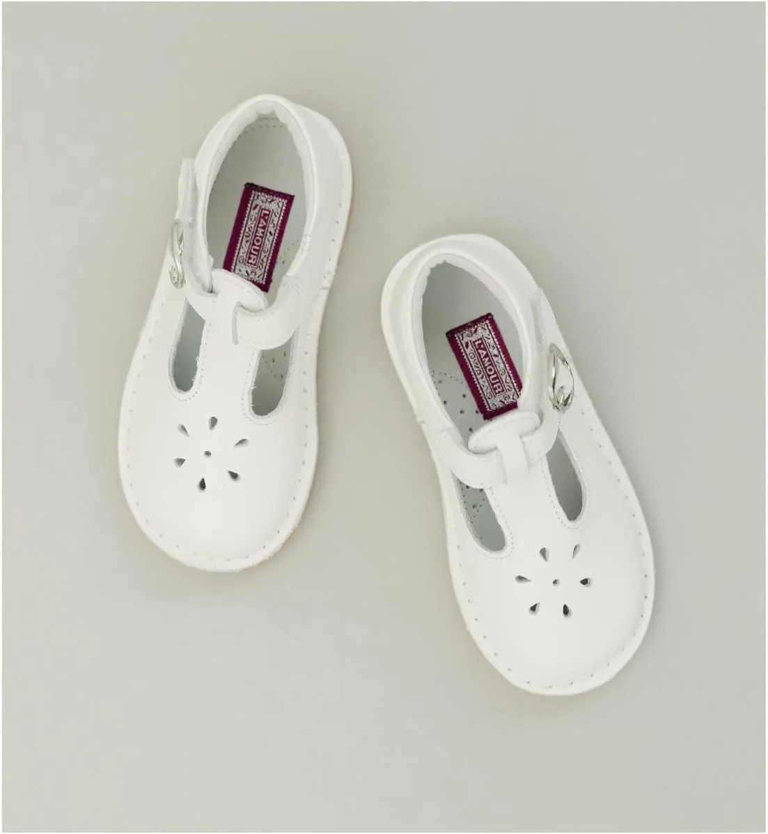 Joy Classic Leather Stitch Down T-Strap | Girl's Mary Jane Flat (Toddler/Little Kid)
