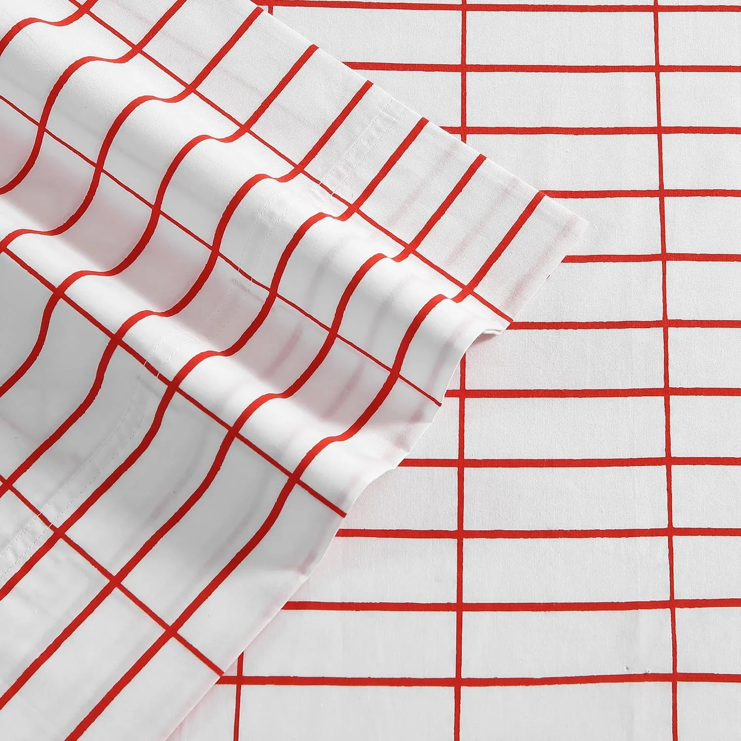 MARIMEKKO- Queen Sheet Set, Cotton Percale Bedding Set, Crisp & Cool, Lightweight & Breathable (Pieni Tiiliskivi Red, Queen)