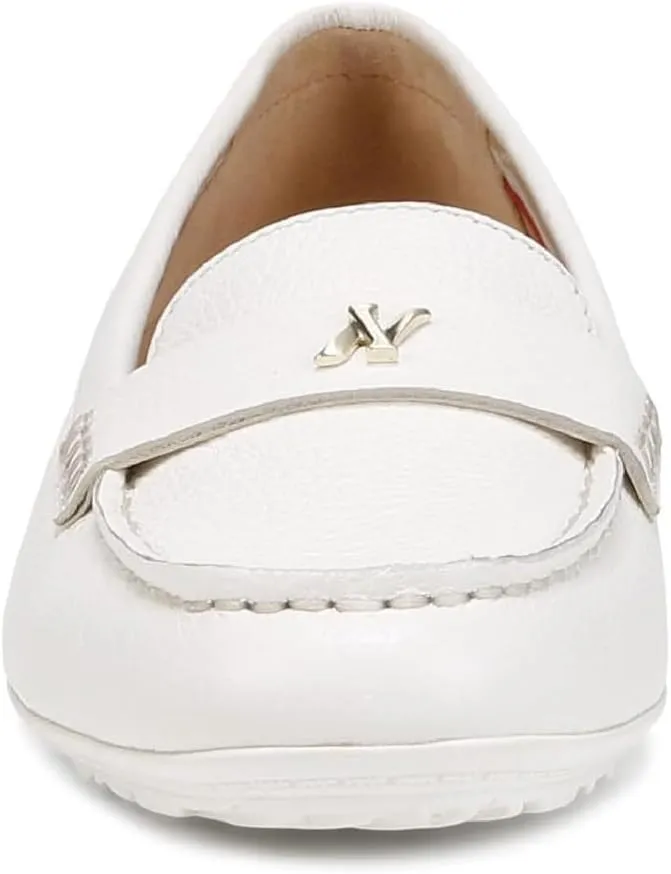 Naturalizer Women's Evie Slip-On Casual Loafer
