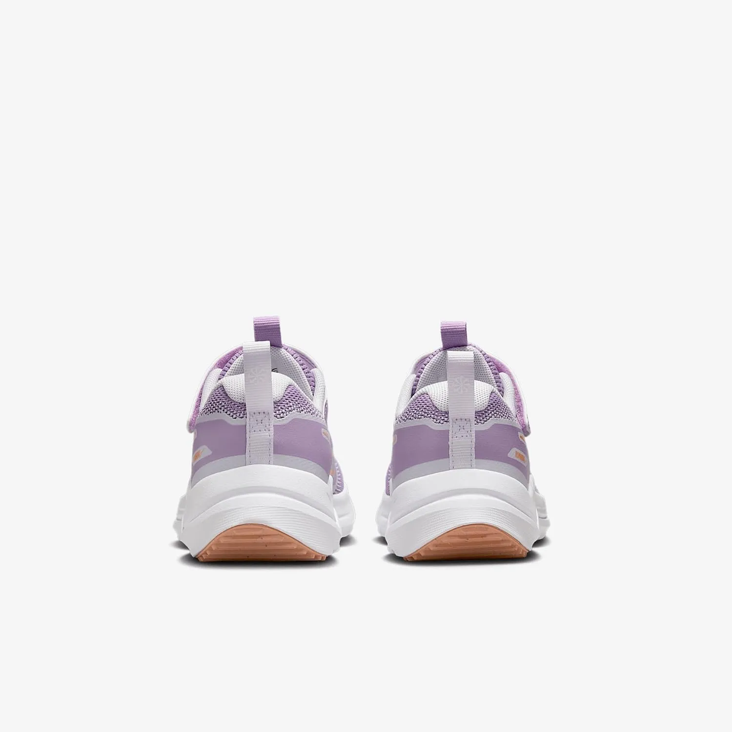Nike Unisex-Child Cosmic Runner (Little Kid) Sneaker