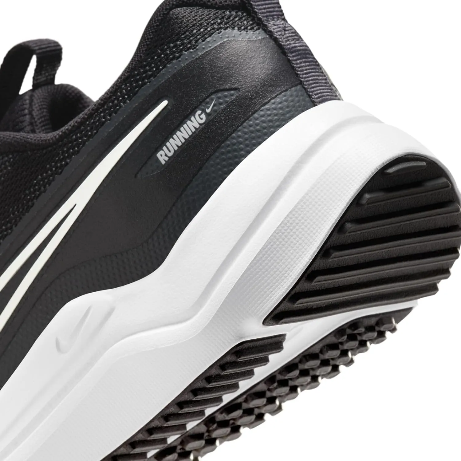 Nike Unisex-Child Cosmic Runner Road Running Shoes Sneaker