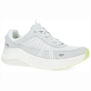 Poppy Walking Sneaker