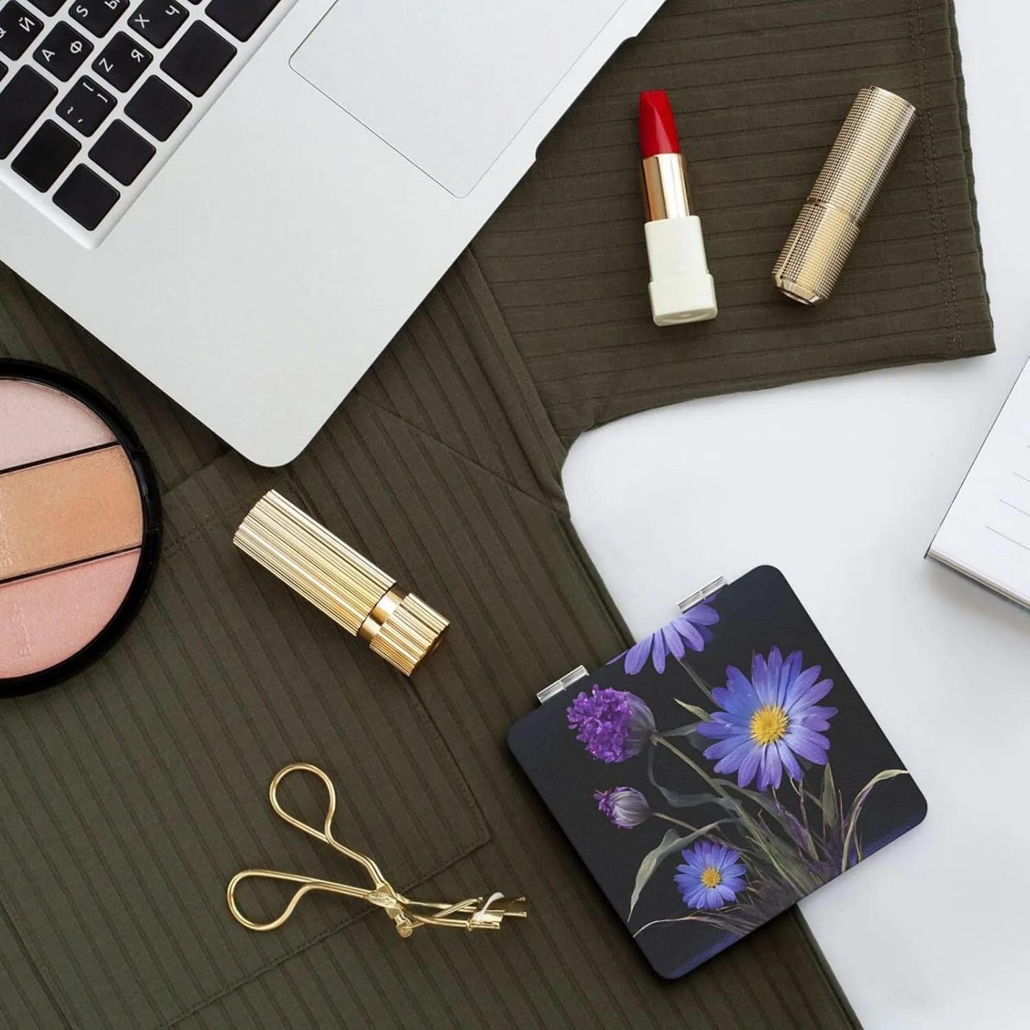 Purple Flowers Portable Pocket Cosmetic Mirror-Compact and Light, It is A Necessary Thing to Go Out for Beauty and Makeup