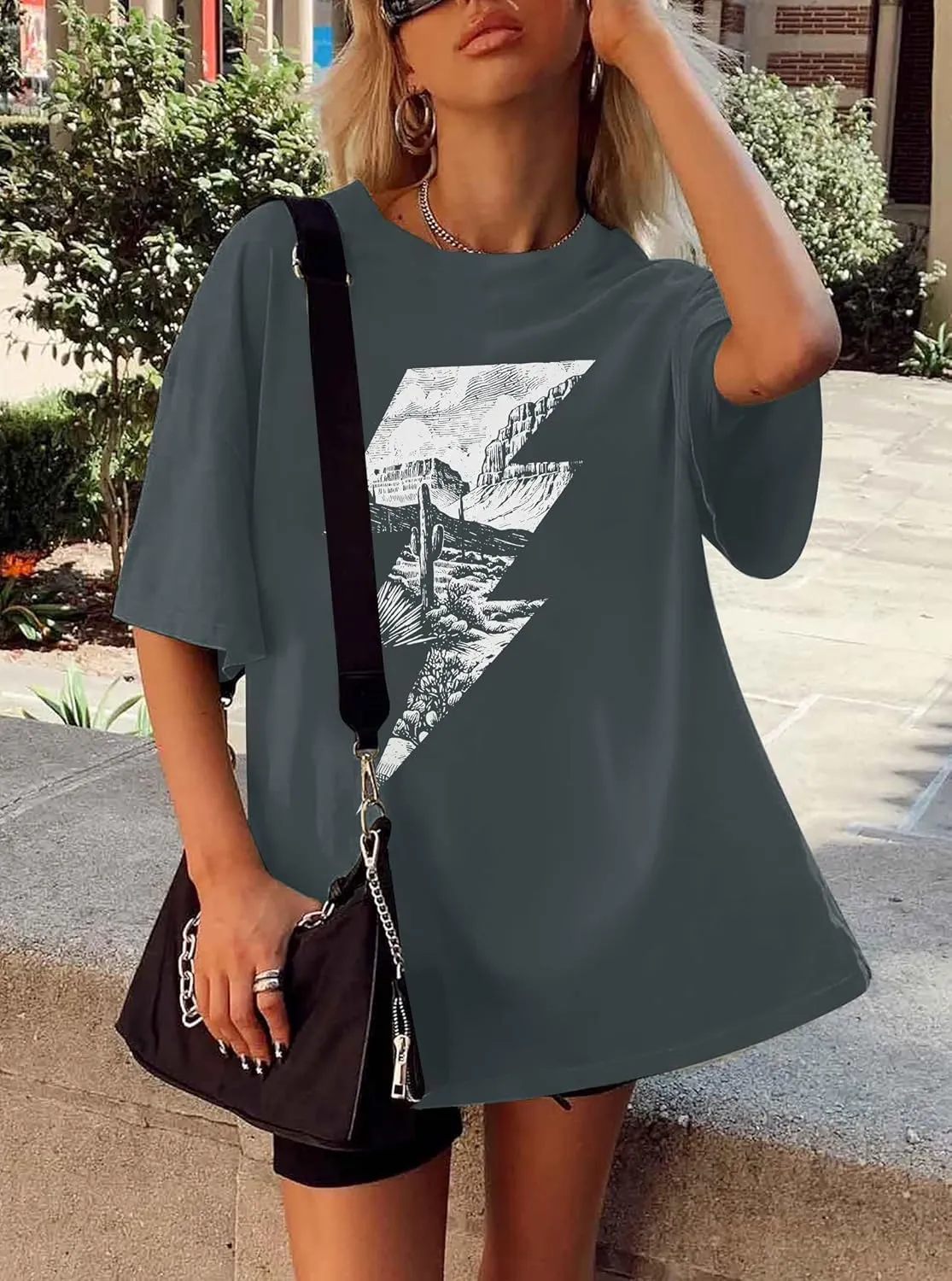 Retro Rodeo Shirt Women Vintage Cowgirl Shirt Oversized Cowboy Graphic Tees Country Concert Outfits Top