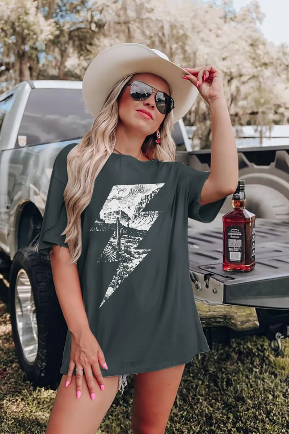 Retro Rodeo Shirt Women Vintage Cowgirl Shirt Oversized Cowboy Graphic Tees Country Concert Outfits Top