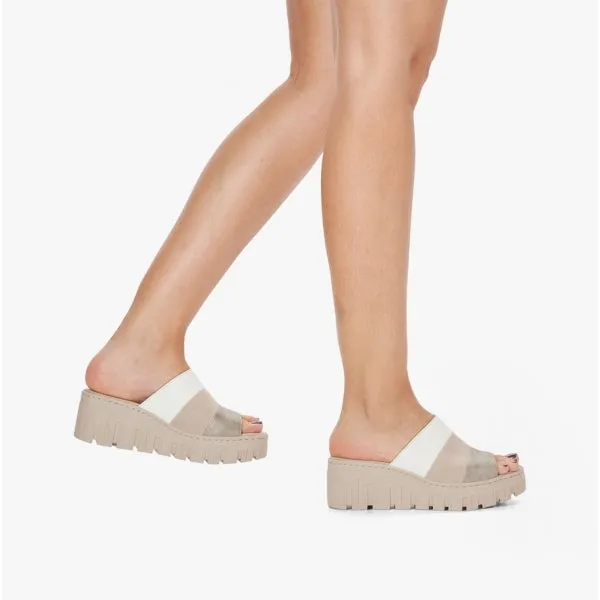 Rieker 68092-62 Womens Mules Beige Multi