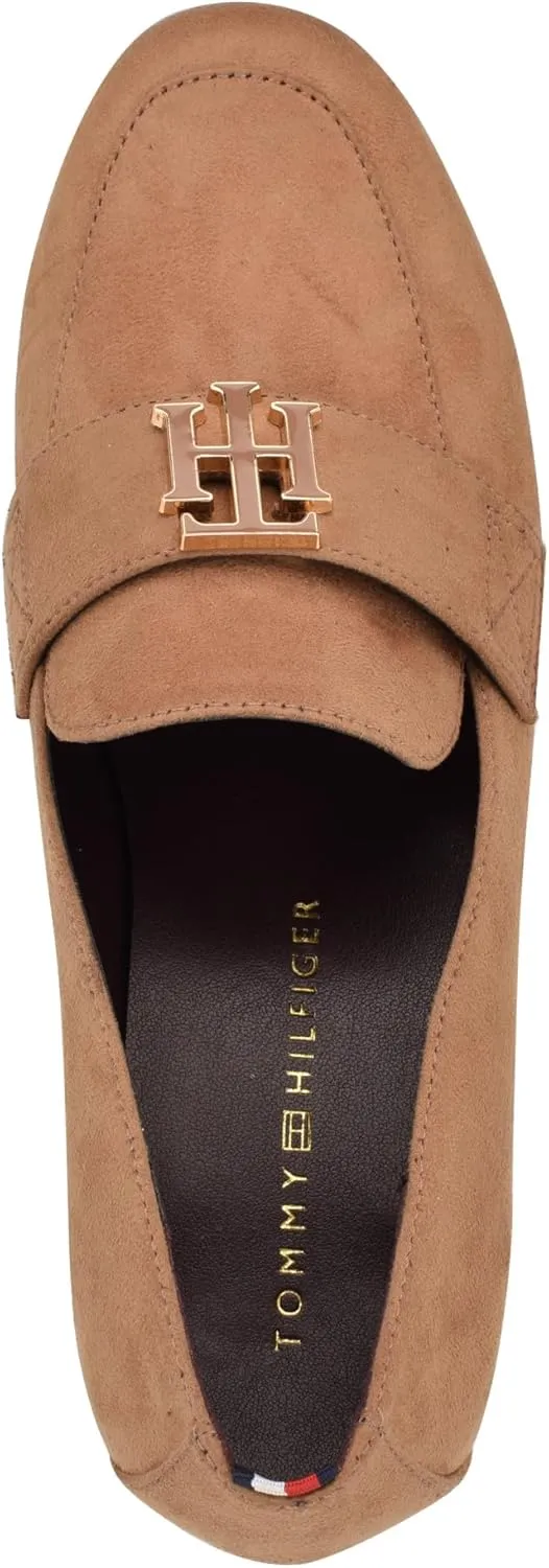 Tommy Hilfiger Women's Cyndia Loafer