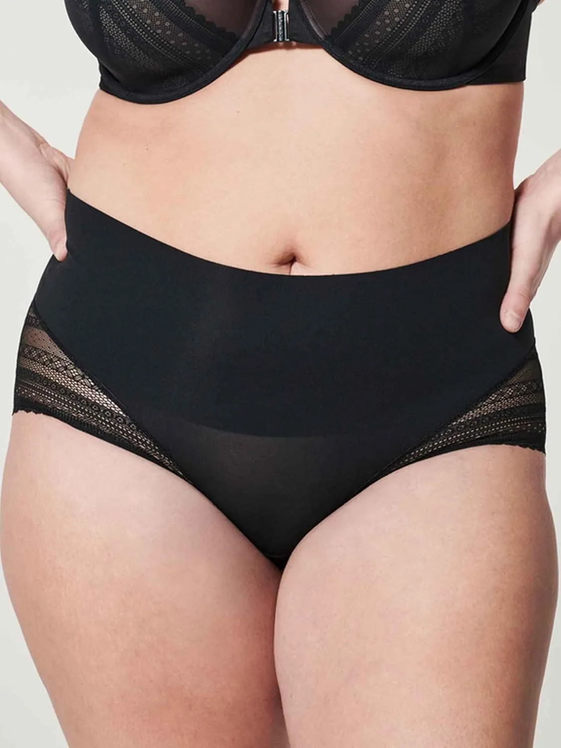 Undie-tectable® Illusion Lace Hi-Hipster